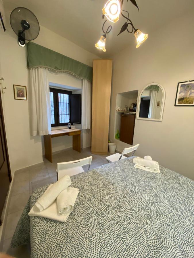 "The Gole Of Alcantara Living In The Dream'S Room" Graniti Exteriör bild